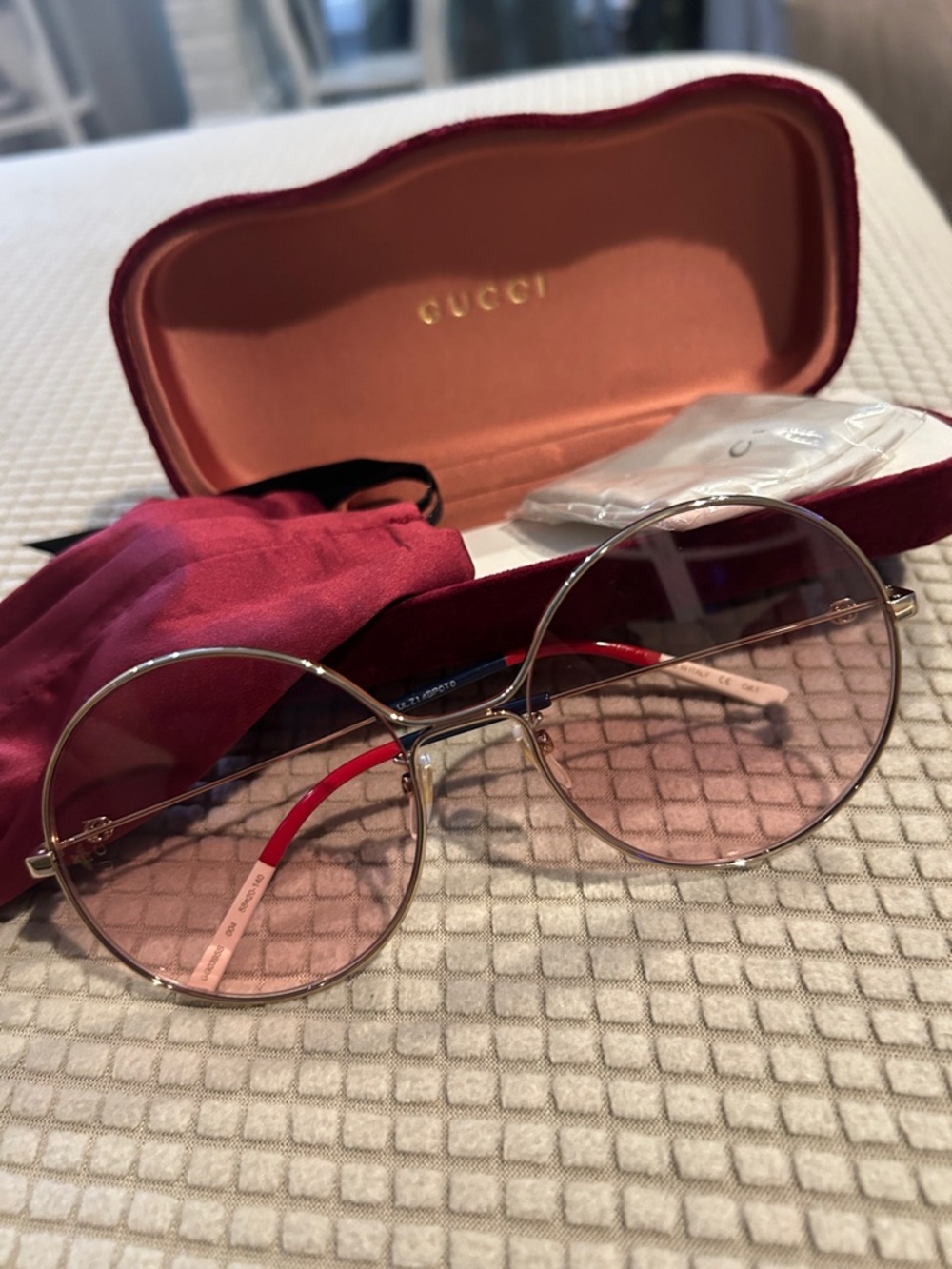Gucci Round Metal Frame Sunglasses with Pink Lenses and Gold Frame